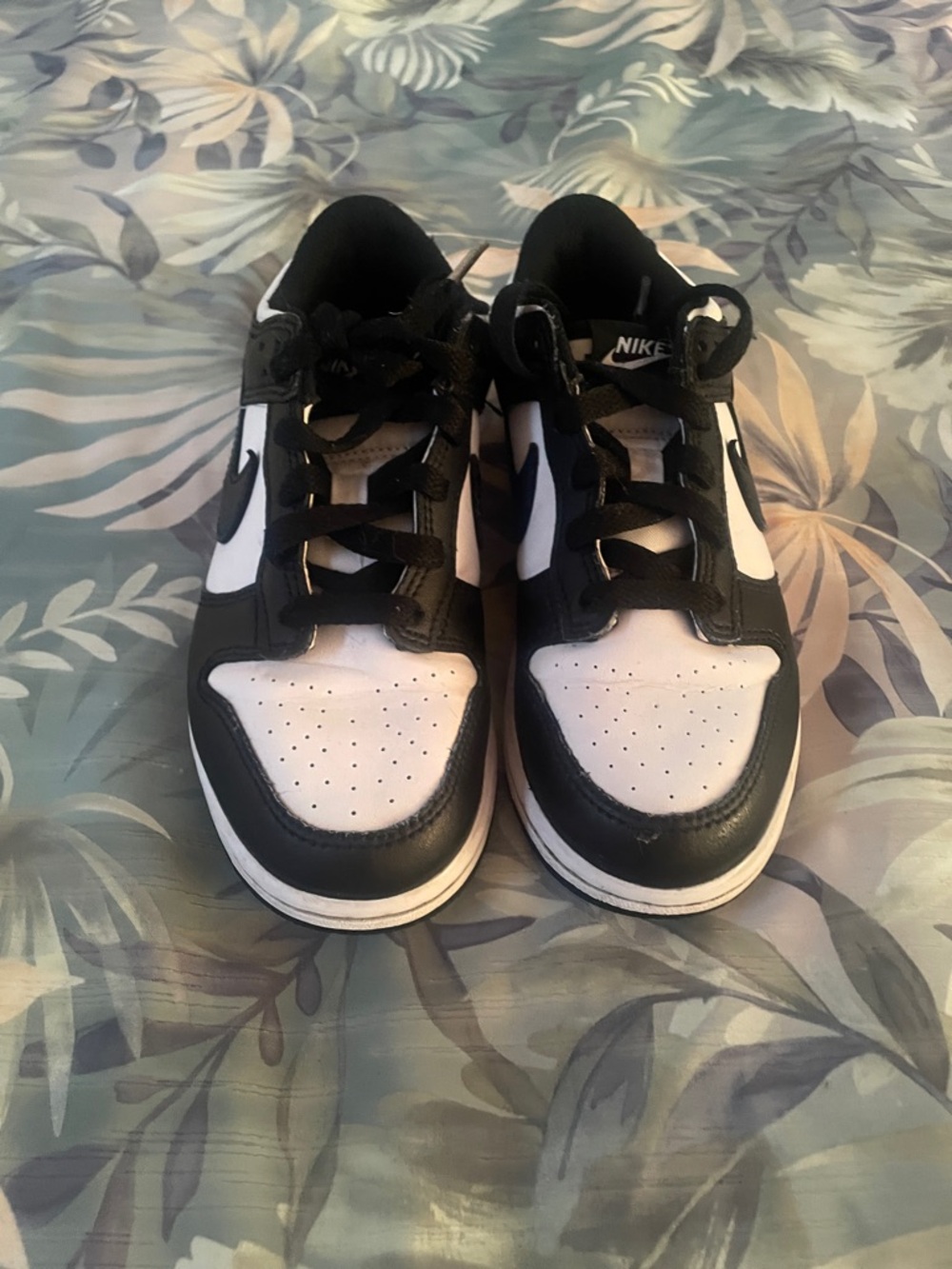 Nike Kids Black and White Low-Top Sneakers